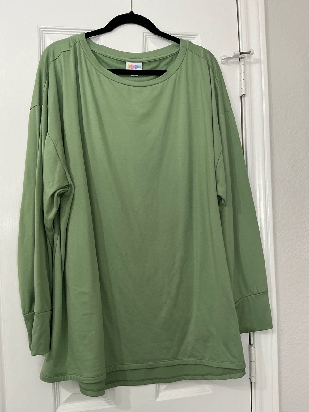 LulaRoe Relaxed Long-Sleeve Shirt - Sage Green Hudson
